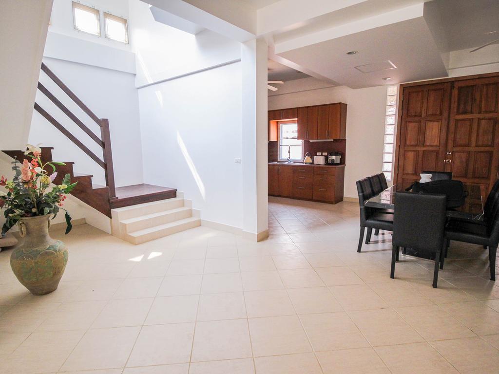Naklua Pool Villa By Pattaya Sunny Rentals מראה חיצוני תמונה