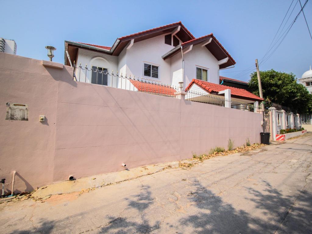 Naklua Pool Villa By Pattaya Sunny Rentals מראה חיצוני תמונה